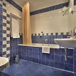 Hotel Ea Jeleni Dvur Castle 3*