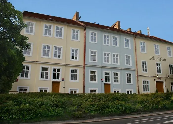 Ea Jeleni Dvur Castle 3*