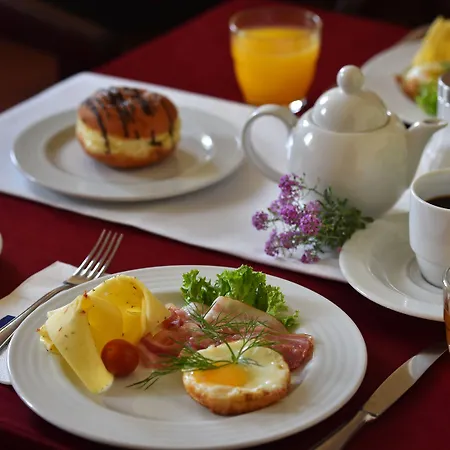Ea Jeleni Dvur Castle Hotel 3*