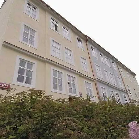 Ea Jeleni Dvur Castle Szálloda Prága