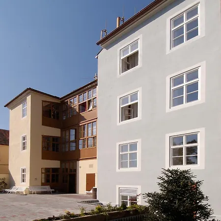 Ea Jeleni Dvur Castle 3*