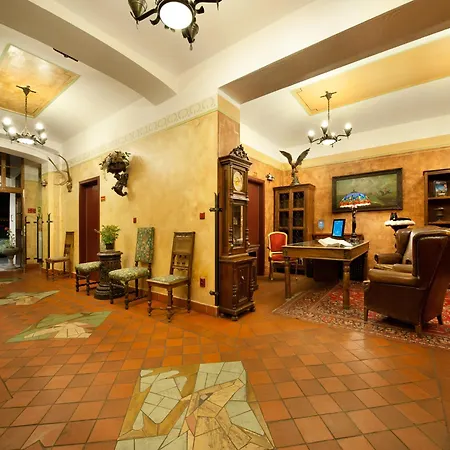 Ea Jeleni Dvur Castle Szálloda