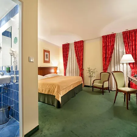 Szálloda Ea Jeleni Dvur Castle 3*