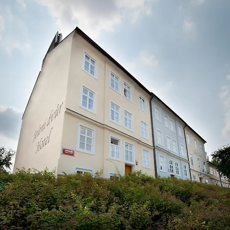 Szálloda Ea Jeleni Dvur Castle 3*