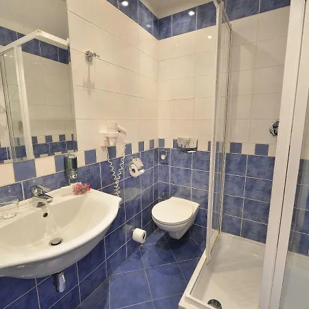 Ea Jeleni Dvur Castle Szálloda Prága