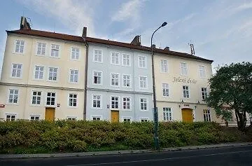 Ea Jeleni Dvur Castle Hotel Praga