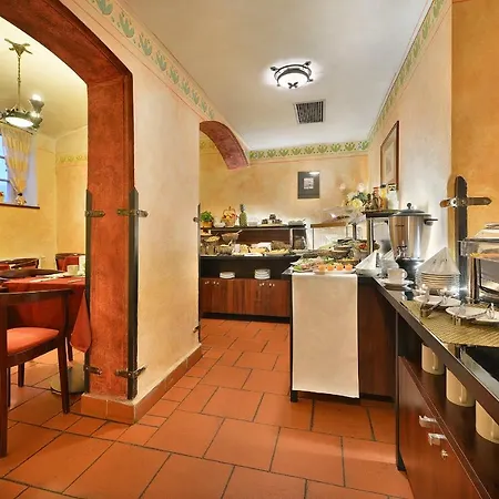 Szálloda Ea Jeleni Dvur Castle