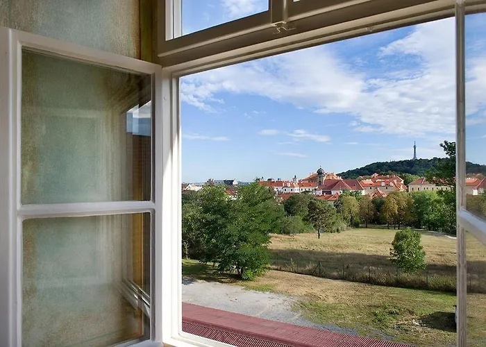 Ea Jeleni Dvur Castle 3*