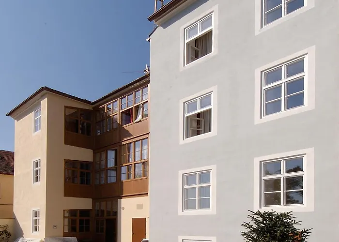 Ea Jeleni Dvur Castle 3*