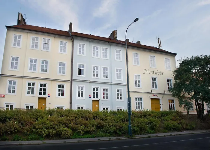 Ea Jeleni Dvur Castle 3* Praga