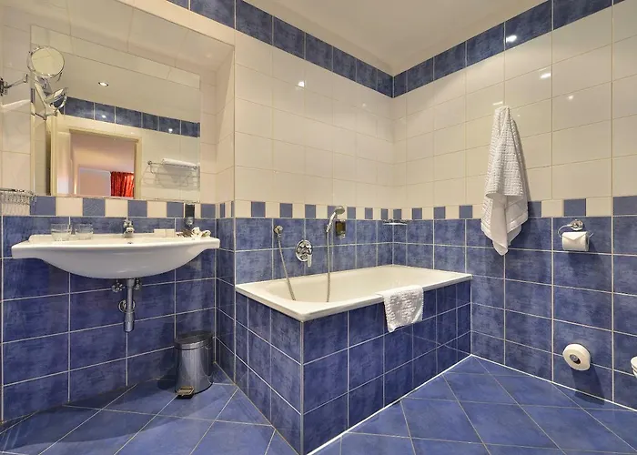 Ea Jeleni Dvur Castle Hotel 3*