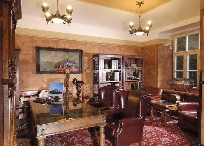 Ea Jeleni Dvur Castle Hotel 3*